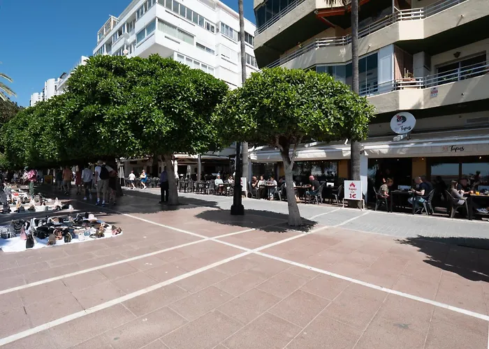 Daire Center Boulevard *